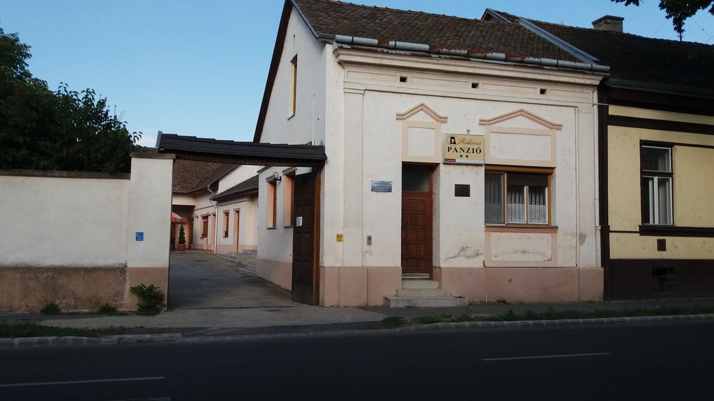 Rakoczi Panzio Hotel Debrecen Exterior photo